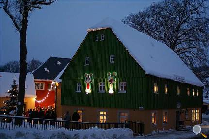 Heimathaus Clausnitz im Lichterglanz Foto: Lothar Wunderlich